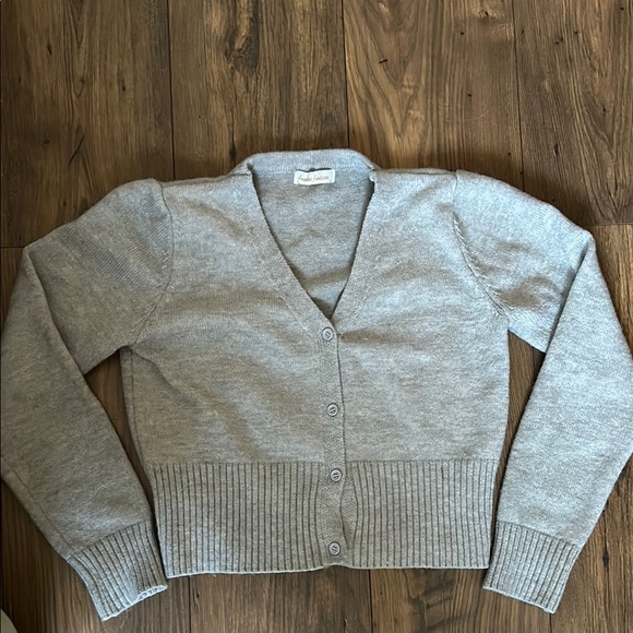 Anaonai Ameicom Sweaters - Classic Gray V-Neck Button Cardigan Sweater